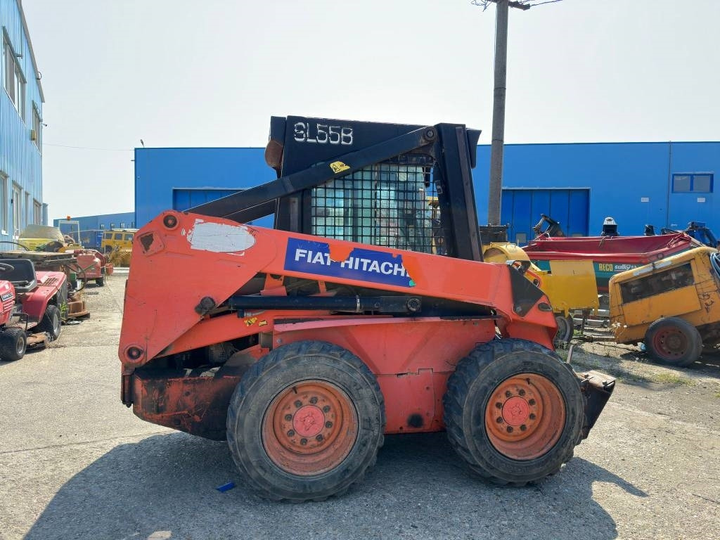Fiat-Hitachi SL55B - Minicargadora: foto 5 Fiat-Hitachi SL55B - Minicargadora: foto 5