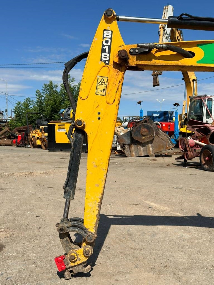 JCB 8018 - Miniexcavadora: foto 4 JCB 8018 - Miniexcavadora: foto 4