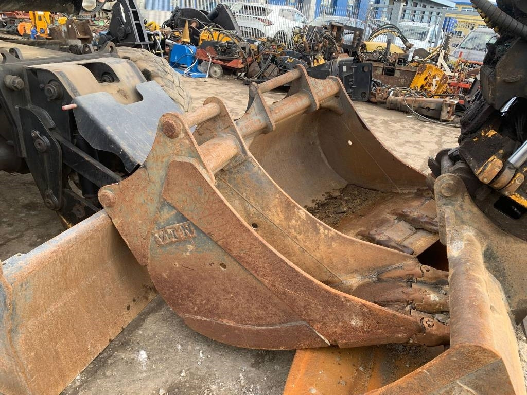 JCB JS145W+Engcon Rototilt EC219 - Excavadora de ruedas: foto 5 JCB JS145W+Engcon Rototilt EC219 - Excavadora de ruedas: foto 5