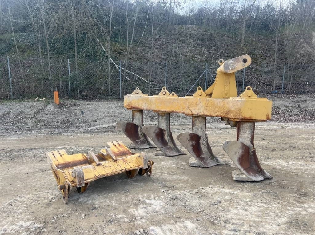 Jonquet Charrue PLOW - Arado: foto 1 Jonquet Charrue PLOW - Arado: foto 1