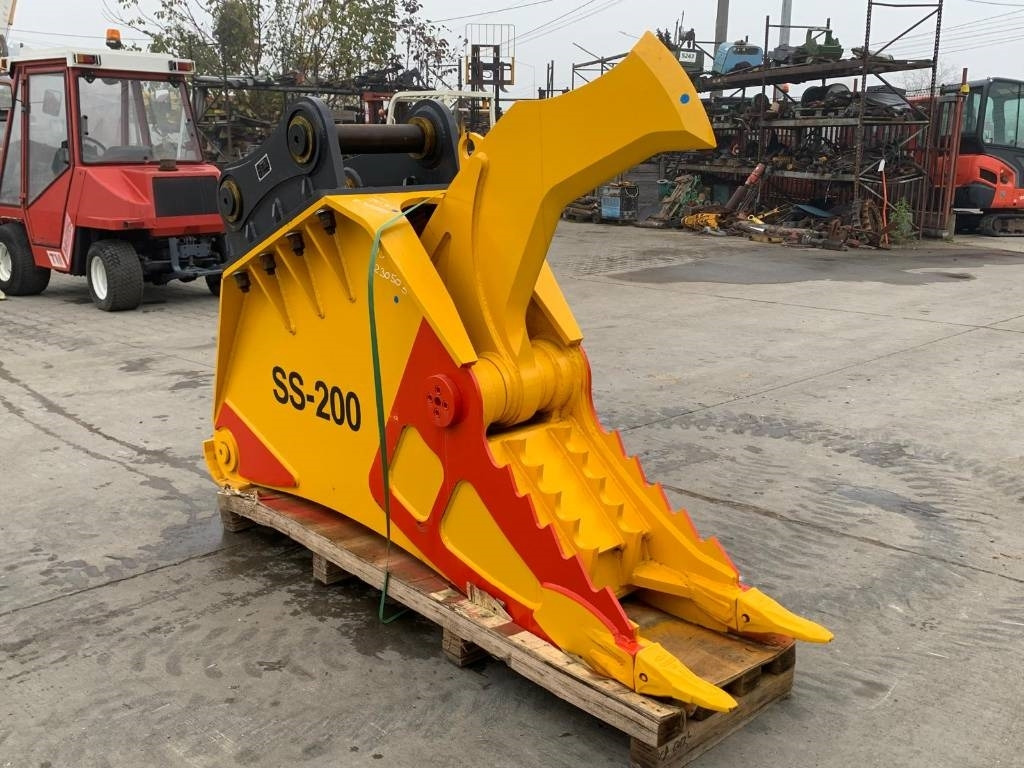 KBKC SS200 - Pinza de manipulación para Maquinaria forestal: foto 3 KBKC SS200 - Pinza de manipulación para Maquinaria forestal: foto 3