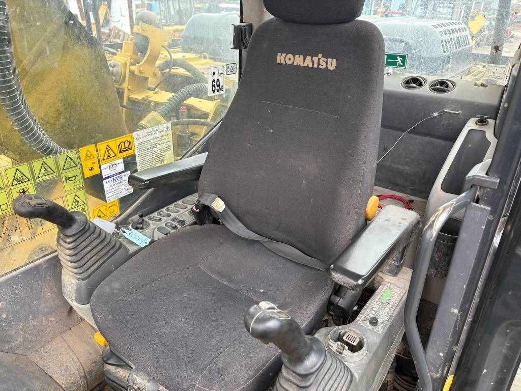 Komatsu HB 215 LC - Excavadora de cadenas: foto 5 Komatsu HB 215 LC - Excavadora de cadenas: foto 5