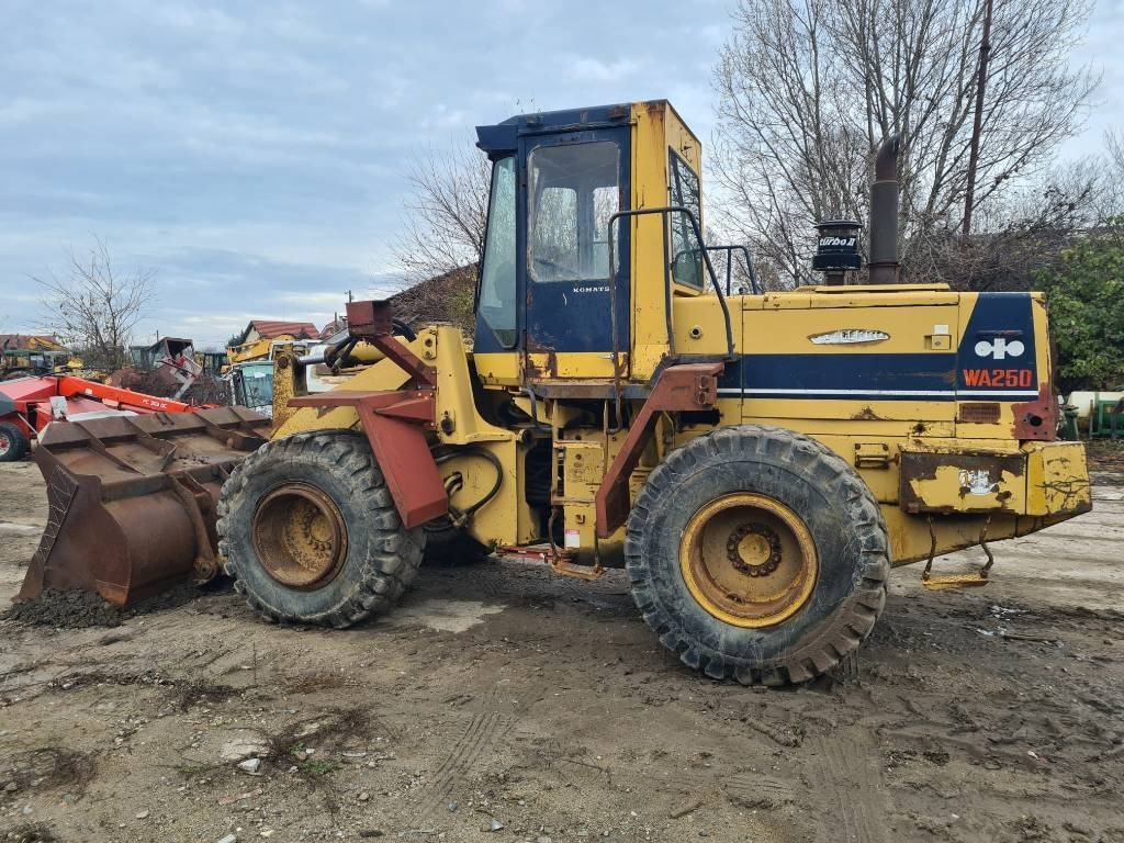 Komatsu WA 250 - Cargadora de ruedas: foto 3 Komatsu WA 250 - Cargadora de ruedas: foto 3