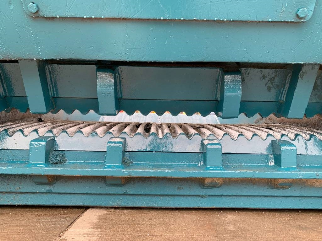 MB Crusher BF 120.4 - Cazo para Maquinaria de construcción: foto 3 MB Crusher BF 120.4 - Cazo para Maquinaria de construcción: foto 3