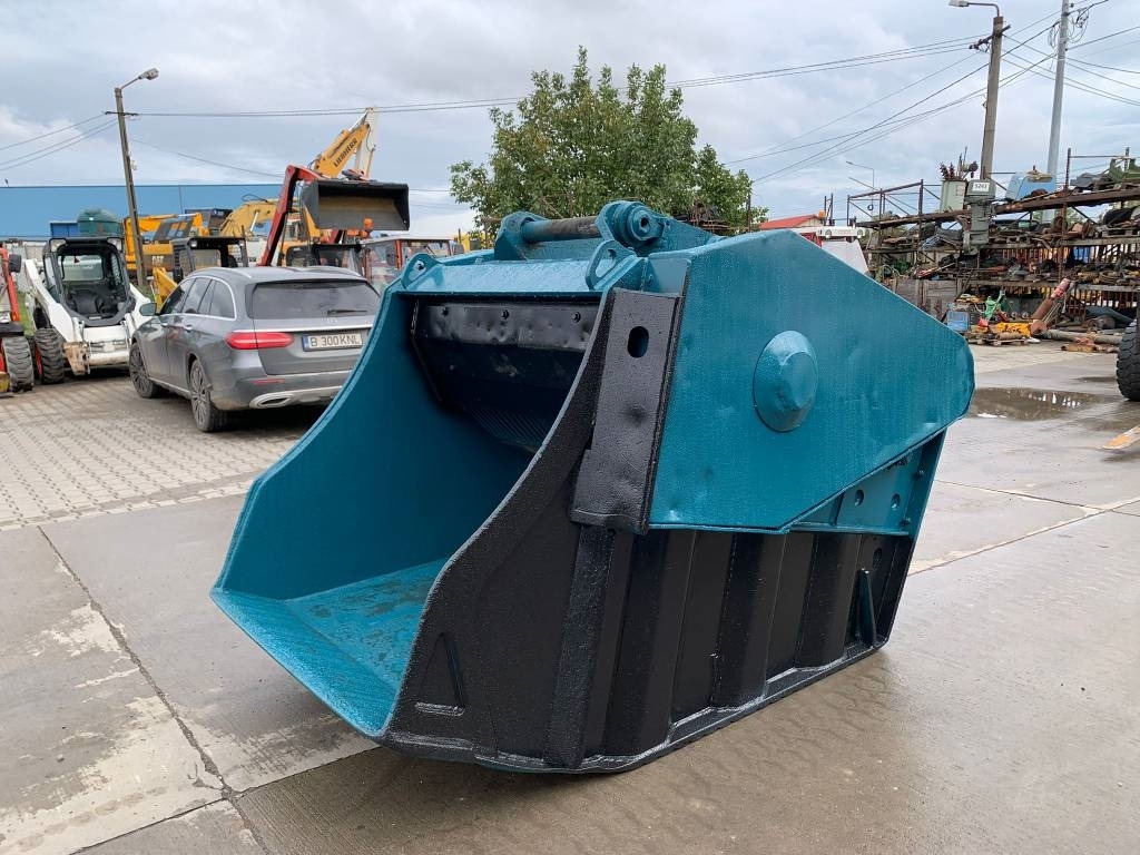 MB Crusher BF 120.4 - Cazo para Maquinaria de construcción: foto 1 MB Crusher BF 120.4 - Cazo para Maquinaria de construcción: foto 1