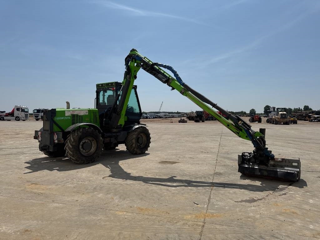 Merlo MM 150 VR - Tractor forestal: foto 3 Merlo MM 150 VR - Tractor forestal: foto 3