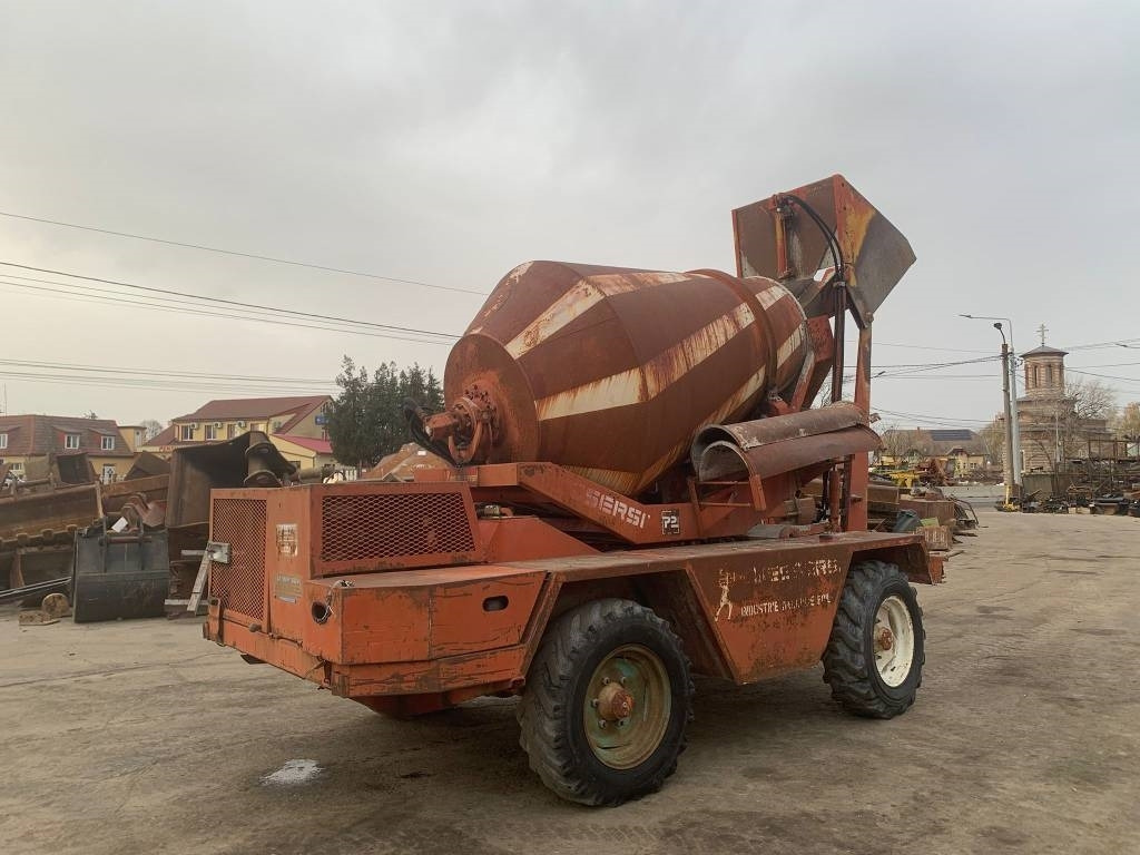 Messersi P2-R4 - Camión hormigonera: foto 3 Messersi P2-R4 - Camión hormigonera: foto 3