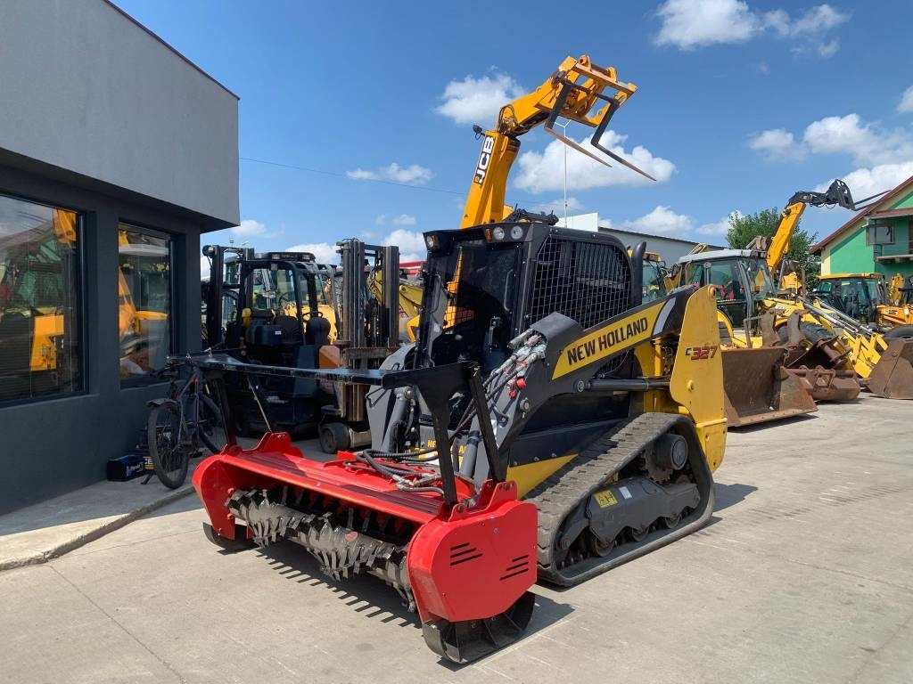 New Holland C327 - Minicargadora: foto 1 New Holland C327 - Minicargadora: foto 1