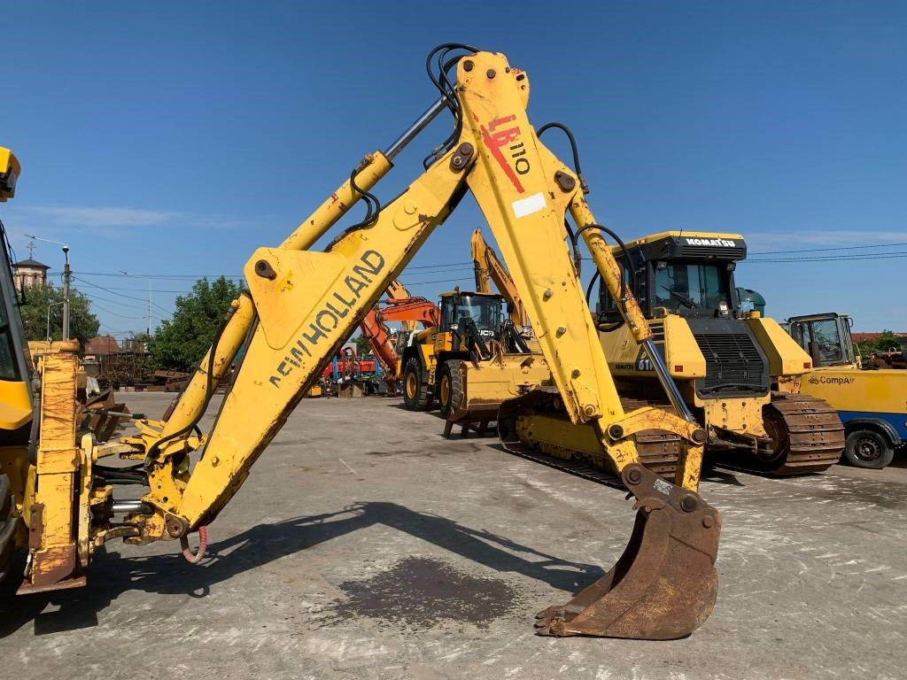 New Holland LB 110-4 PT - Retroexcavadora: foto 4 New Holland LB 110-4 PT - Retroexcavadora: foto 4