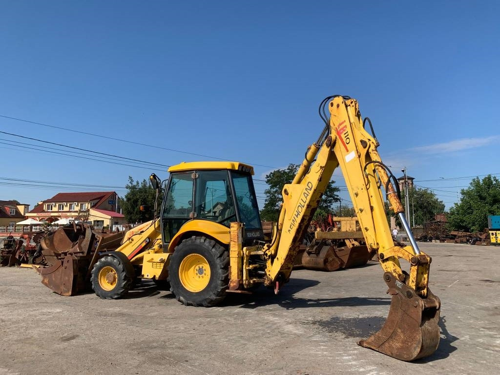 New Holland LB 110-4 PT - Retroexcavadora: foto 3 New Holland LB 110-4 PT - Retroexcavadora: foto 3