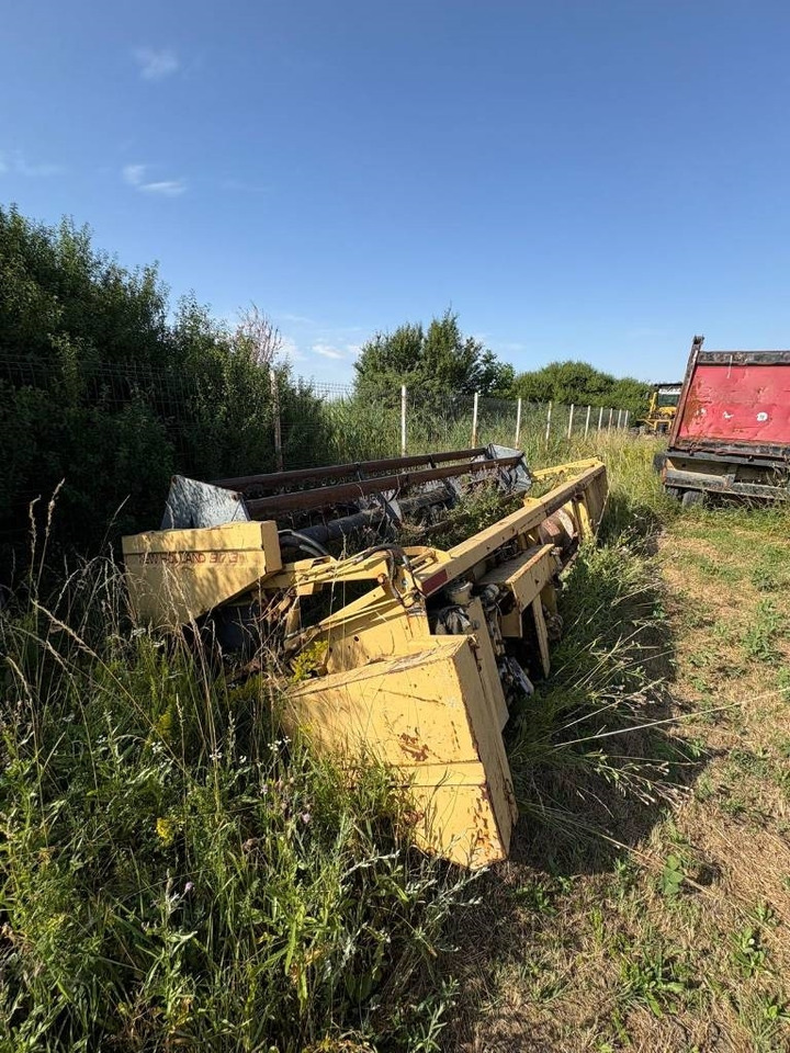 New Holland TF 44 - Cosechadora de granos: foto 5 New Holland TF 44 - Cosechadora de granos: foto 5