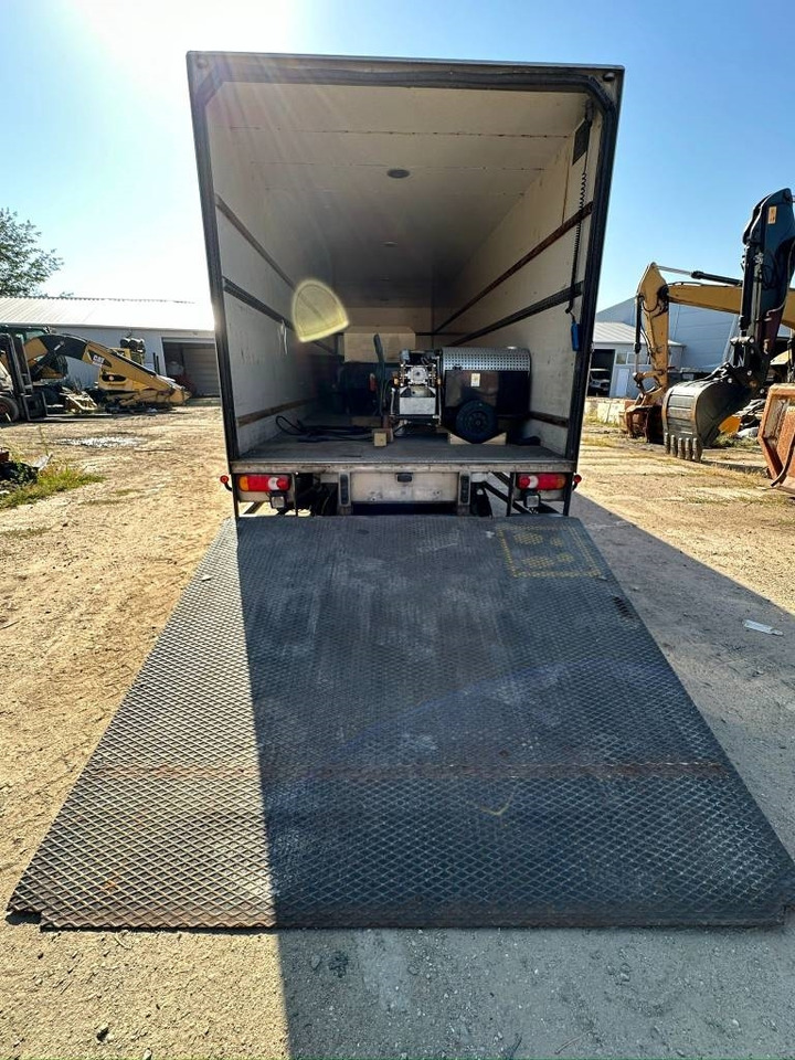 Camión caja cerrada Renault Midlum 220 DCI: foto 10