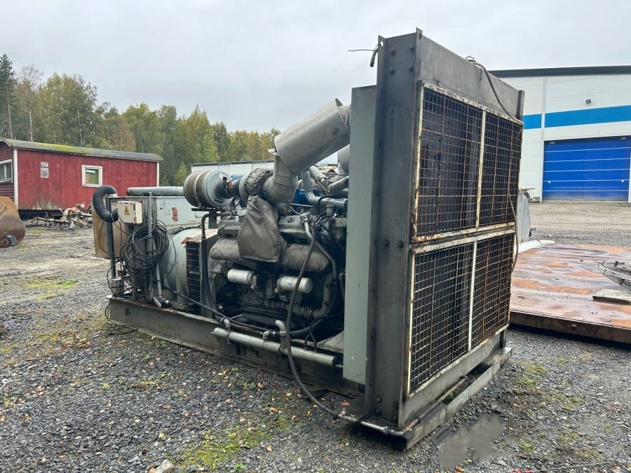 Stamford HC634J1 - Generador industriale: foto 3 Stamford HC634J1 - Generador industriale: foto 3