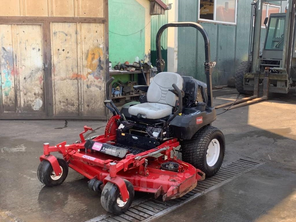 Toro Z MASTER PROFESSIONAL 7000 - Cortacésped: foto 1 Toro Z MASTER PROFESSIONAL 7000 - Cortacésped: foto 1