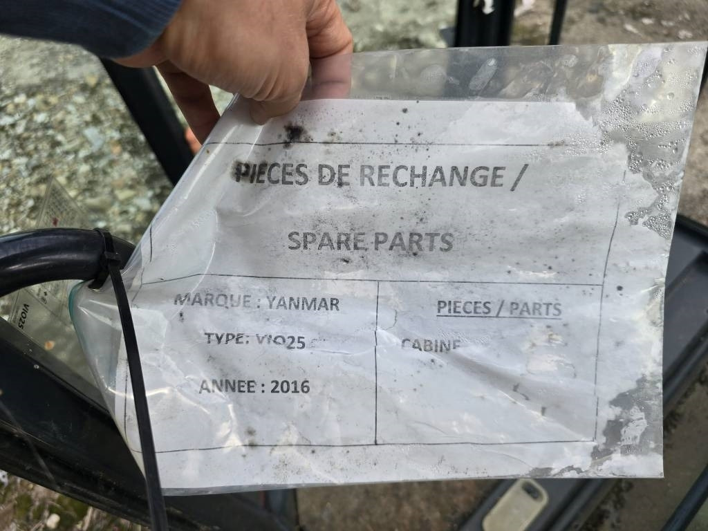 Yanmar Vio 25 Cabine - Cabina para Maquinaria de construcción: foto 4 Yanmar Vio 25 Cabine - Cabina para Maquinaria de construcción: foto 4