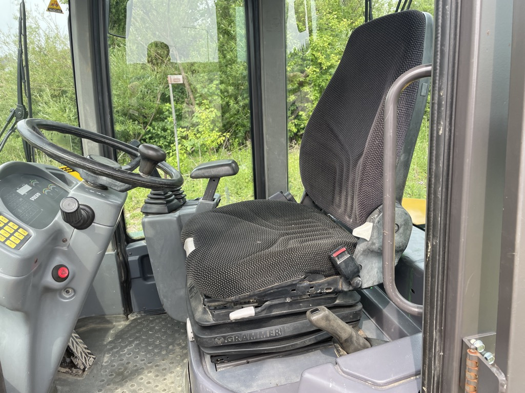Volvo L30B PRO - Cargadora de ruedas: foto 4 Volvo L30B PRO - Cargadora de ruedas: foto 4