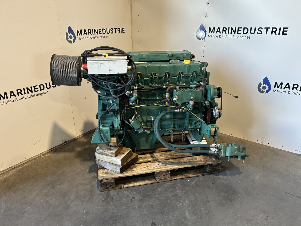 Volvo Penta D7C-B TA - Motor para Otros maquinaria: foto 1 Volvo Penta D7C-B TA - Motor para Otros maquinaria: foto 1