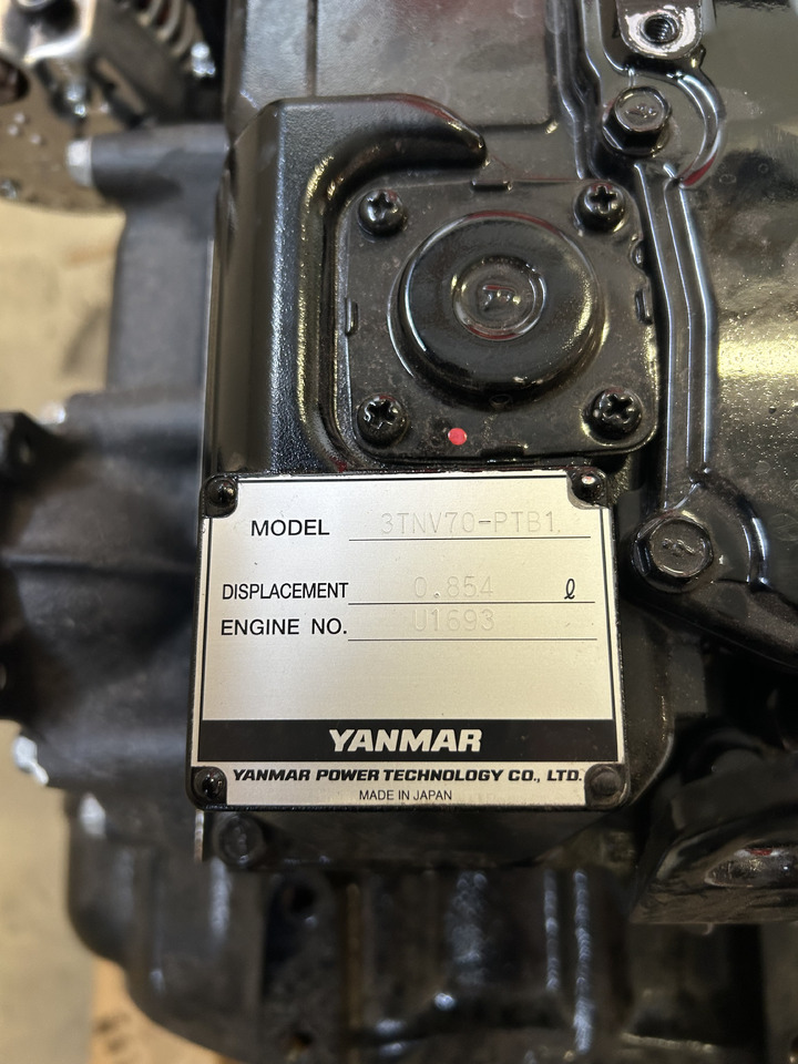 Yanmar 3TNV70A - Motor para Excavadora: foto 5 Yanmar 3TNV70A - Motor para Excavadora: foto 5