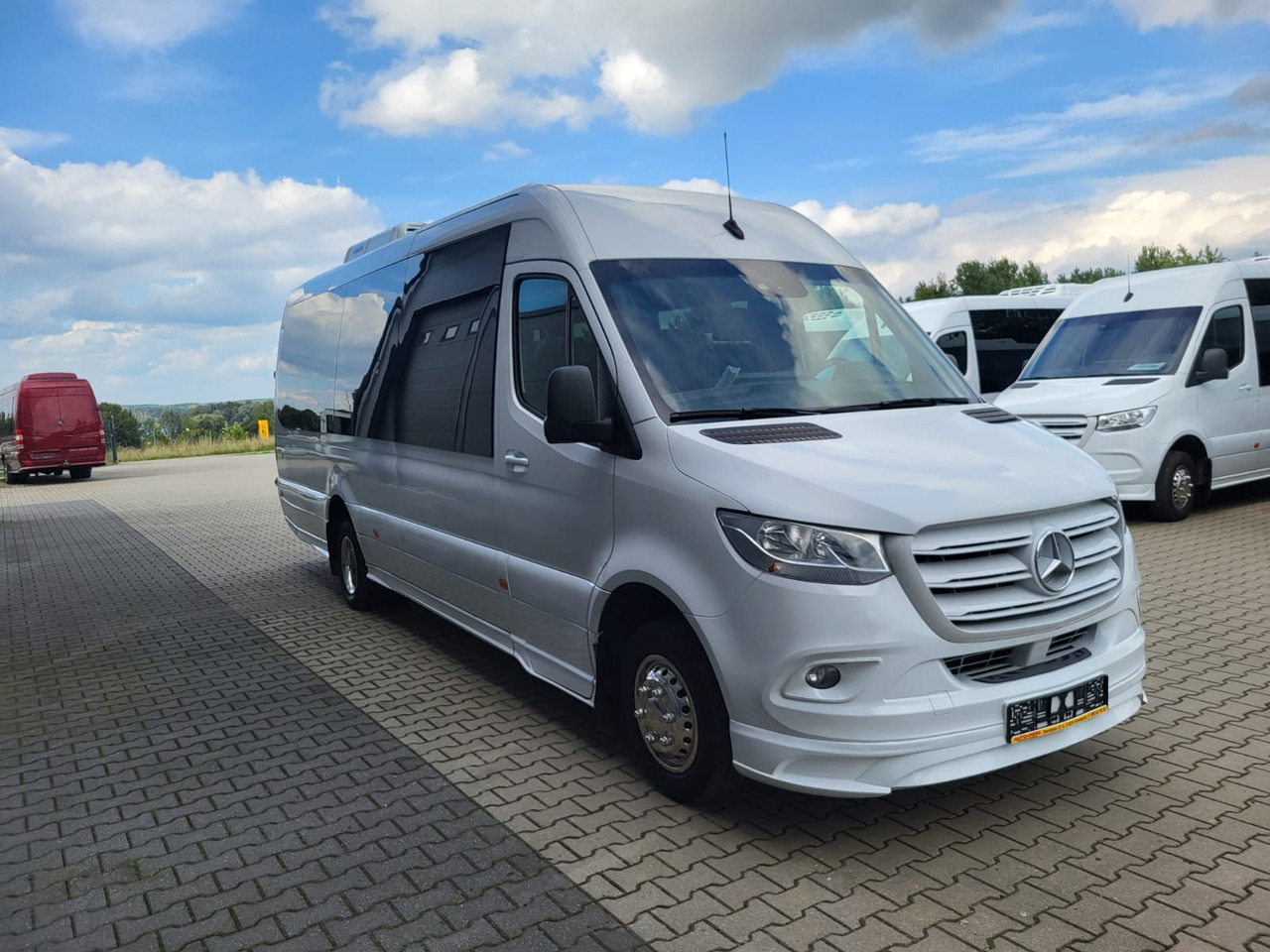 Mercedes-Benz Sprinter 519 CDI 24 places + 3 standing - Autobús suburbano: foto 1 Mercedes-Benz Sprinter 519 CDI 24 places + 3 standing - Autobús suburbano: foto 1