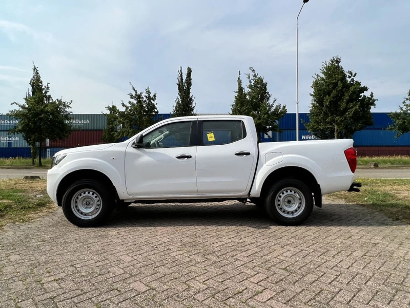 Nissan Navara 4x4 - 22 UNITS - 2.5 D Double Cab - XE - EURO 2 - NEW!! READY FOR WORK!!! - Pick-up, Furgoneta combi: foto 2 Nissan Navara 4x4 - 22 UNITS - 2.5 D Double Cab - XE - EURO 2 - NEW!! READY FOR WORK!!! - Pick-up, Furgoneta combi: foto 2