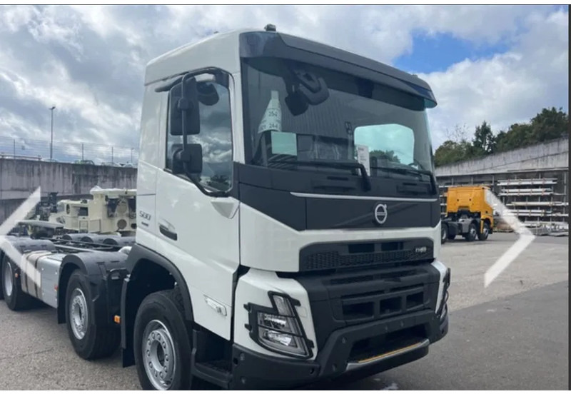 Volvo FMX 500 10x4 Twin Steer Chassis E6e - 2 UNITS - NEW/UNUSED - Directly available - Camión chasis: foto 2 Volvo FMX 500 10x4 Twin Steer Chassis E6e - 2 UNITS - NEW/UNUSED - Directly available - Camión chasis: foto 2