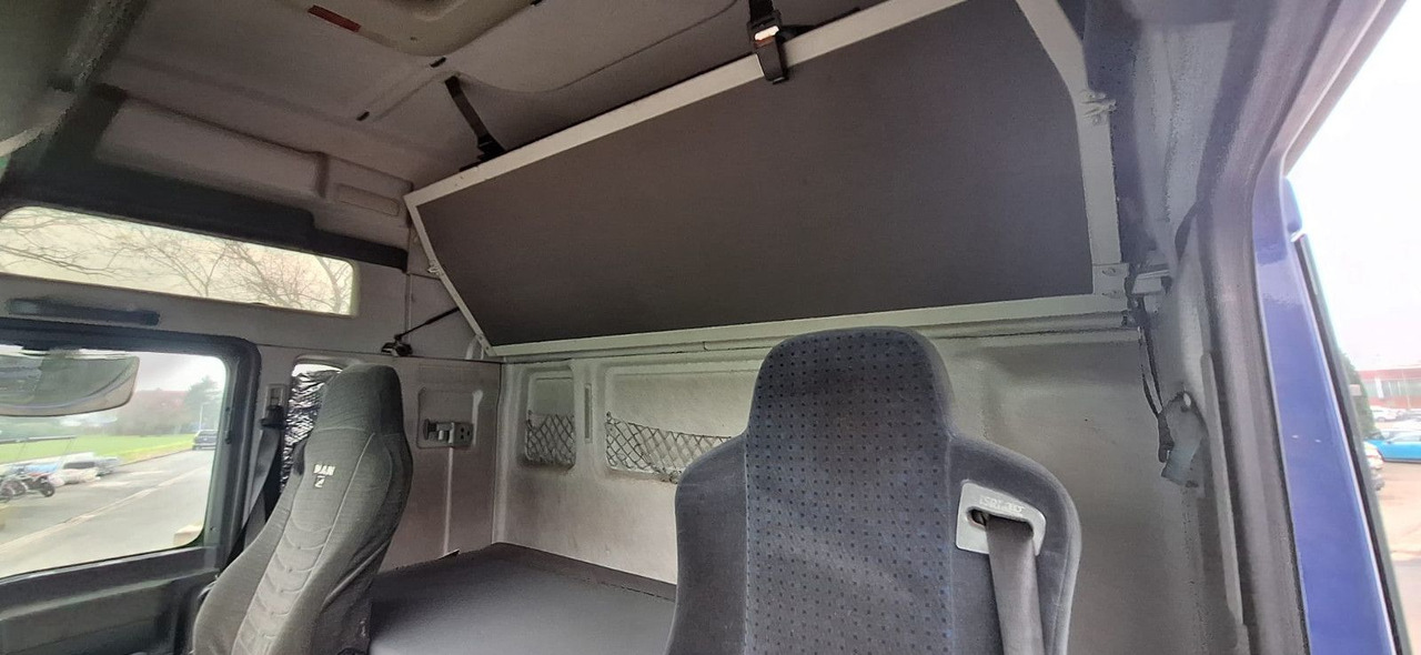 MAN 18.430 TGA G/Haus Hochdach xxl - Cabeza tractora: foto 5 MAN 18.430 TGA G/Haus Hochdach xxl - Cabeza tractora: foto 5