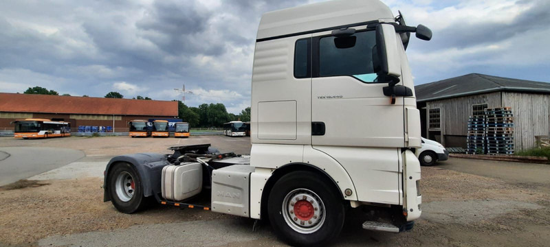 MAN TGX 18.440PS Kipperhyd. 1-Hand - Cabeza tractora: foto 4 MAN TGX 18.440PS Kipperhyd. 1-Hand - Cabeza tractora: foto 4