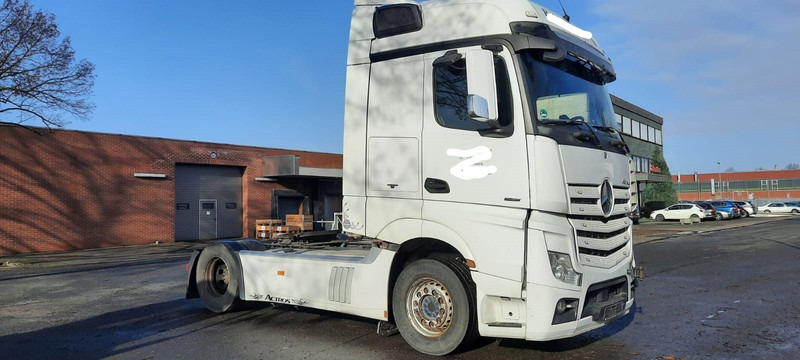 Mercedes-Benz 1845 Actros MP 4 - Cabeza tractora: foto 1 Mercedes-Benz 1845 Actros MP 4 - Cabeza tractora: foto 1