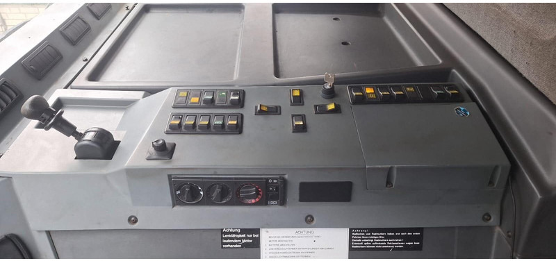 Leasing para Grove GMK3055 6x6 55To.43Meter Grove GMK3055 6x6 55To.43Meter: foto 7