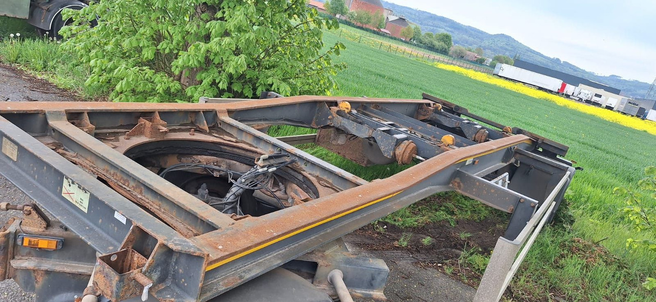 Lafaro Löwe LCS 218 Abrollanhänger - Remolque multilift/ Portacontenedores de cadenas: foto 4 Lafaro Löwe LCS 218 Abrollanhänger - Remolque multilift/ Portacontenedores de cadenas: foto 4