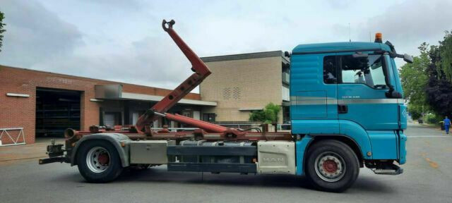 MAN TGS 18.440 Abroller mit Funk +Kran vor - Camión multibasculante, Camión grúa: foto 3 MAN TGS 18.440 Abroller mit Funk +Kran vor - Camión multibasculante, Camión grúa: foto 3