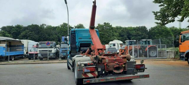 Camión multibasculante, Camión grúa MAN TGS 18.440 Abroller mit Funk +Kran vor: foto 8
