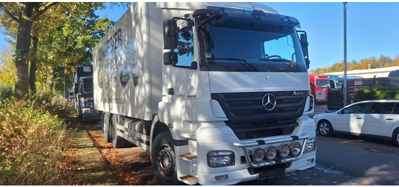 Mercedes-Benz 2540 Koffer mit LBW - Camión caja cerrada: foto 3 Mercedes-Benz 2540 Koffer mit LBW - Camión caja cerrada: foto 3