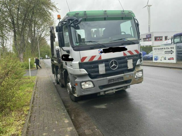 Mercedes-Benz 2641 Absetzer 6x2 Blatt/Luft Klima AHK - Camión portacontenedor de cadenas: foto 2 Mercedes-Benz 2641 Absetzer 6x2 Blatt/Luft Klima AHK - Camión portacontenedor de cadenas: foto 2