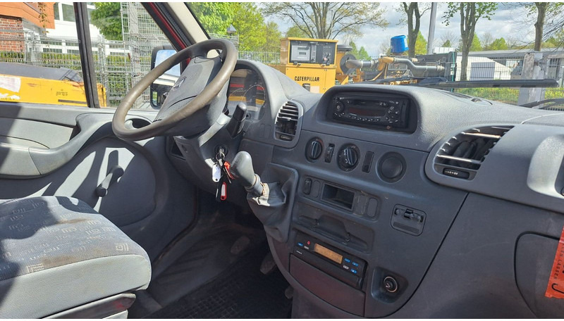 Mercedes-Benz 300-serie 313 Pritsche Doppelkabine - Furgoneta caja abierta, Furgoneta combi: foto 5 Mercedes-Benz 300-serie 313 Pritsche Doppelkabine - Furgoneta caja abierta, Furgoneta combi: foto 5