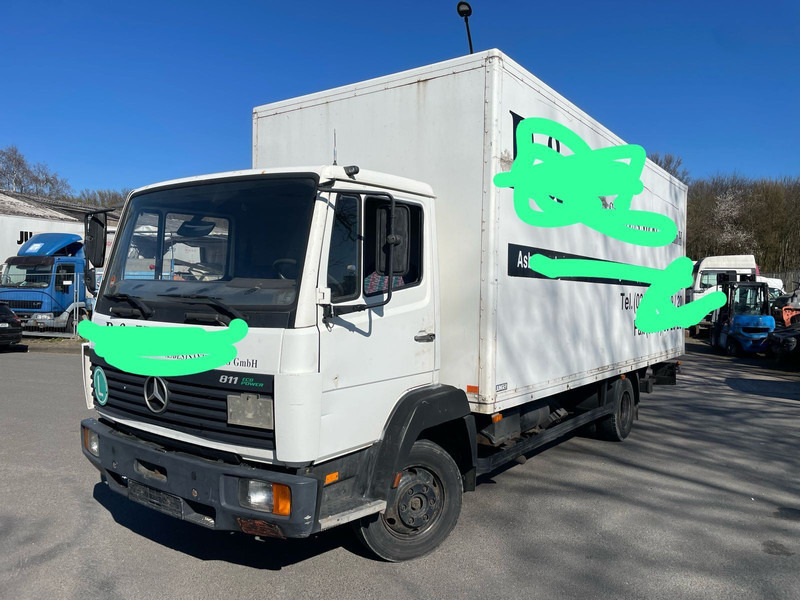 Mercedes-Benz 811 Koffer Blatt/Blatt Gefedert - Camión caja cerrada: foto 1 Mercedes-Benz 811 Koffer Blatt/Blatt Gefedert - Camión caja cerrada: foto 1