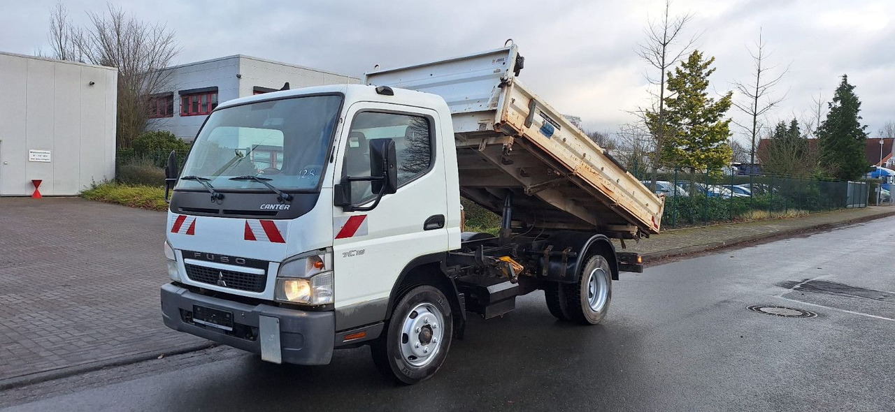 Mitsubishi Canter Kipper 2 Achser - Furgoneta basculante: foto 4 Mitsubishi Canter Kipper 2 Achser - Furgoneta basculante: foto 4