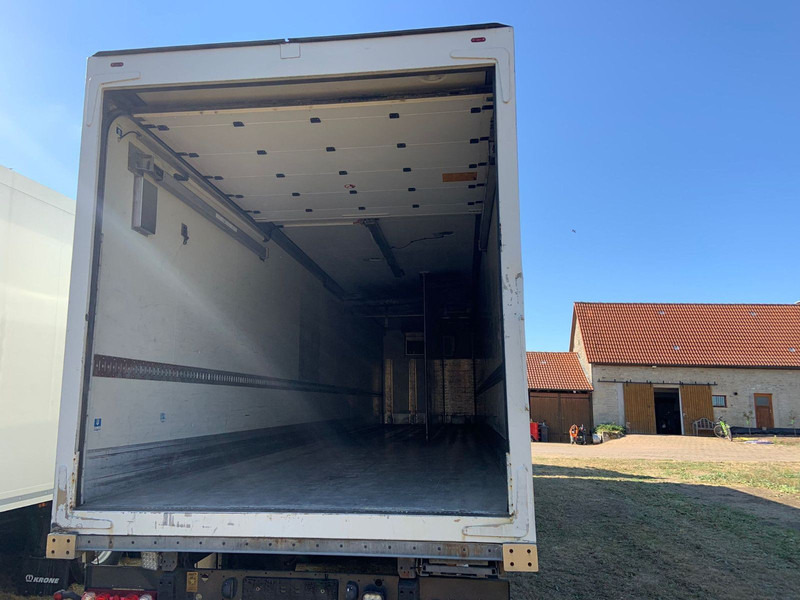 Schmitz Cargobull SKO 24 Tiefkühler 3Achser SAF - Semirremolque frigorífico: foto 4 Schmitz Cargobull SKO 24 Tiefkühler 3Achser SAF - Semirremolque frigorífico: foto 4
