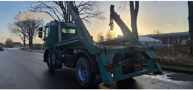 Volvo Absetzkipper FE-320 - Camión portacontenedor de cadenas: foto 3 Volvo Absetzkipper FE-320 - Camión portacontenedor de cadenas: foto 3