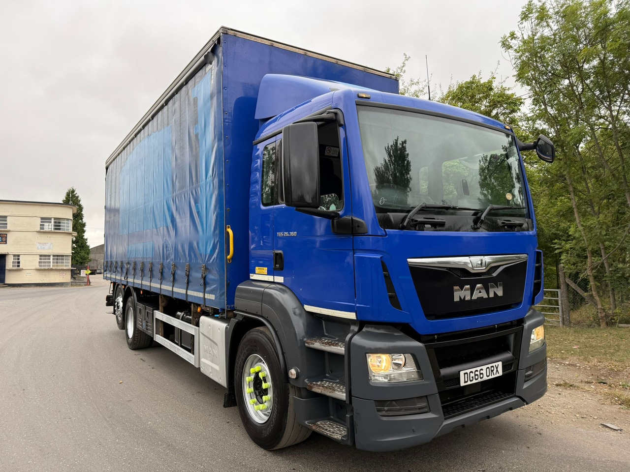 2016 MAN TGS 26 Curtainside Truck - Camión lona: foto 5 2016 MAN TGS 26 Curtainside Truck - Camión lona: foto 5