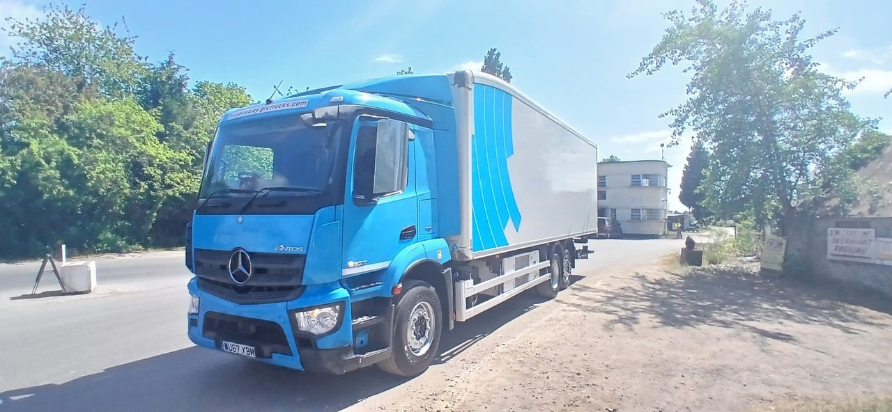 2017 Mercedes Antos 2527 Refrigerated Truck - Camión frigorífico: foto 1 2017 Mercedes Antos 2527 Refrigerated Truck - Camión frigorífico: foto 1