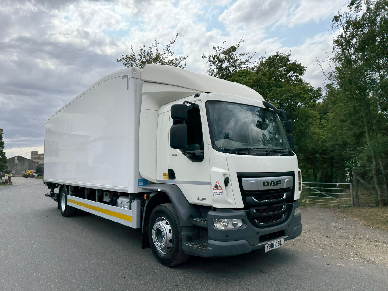 2018 DAF LF 280 Refrigerated Truck - Camión frigorífico: foto 1 2018 DAF LF 280 Refrigerated Truck - Camión frigorífico: foto 1