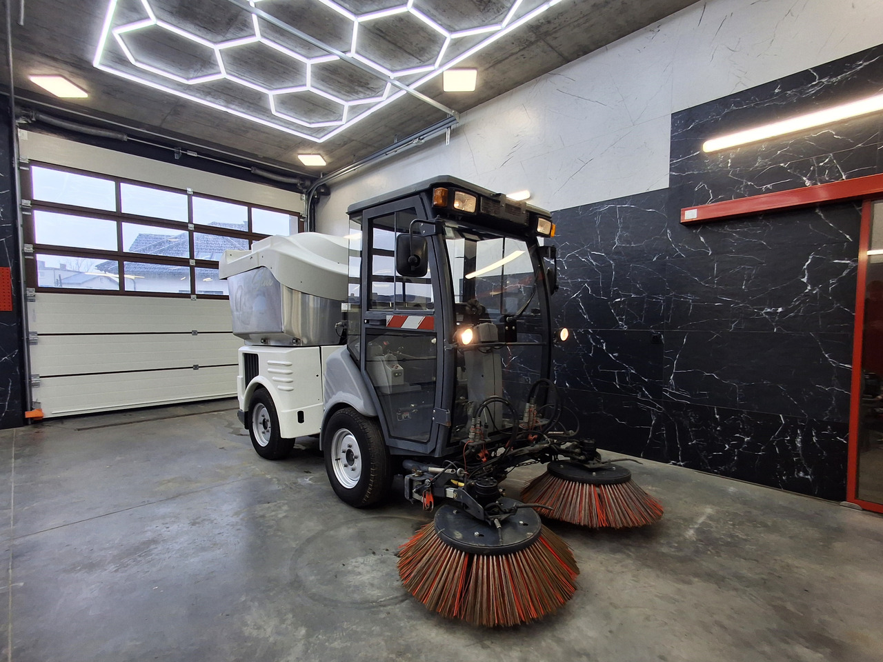 Hako Citymaster 1200 Zamiatarka Kehrmaschine Diesel - Barredora vial: foto 1 Hako Citymaster 1200 Zamiatarka Kehrmaschine Diesel - Barredora vial: foto 1