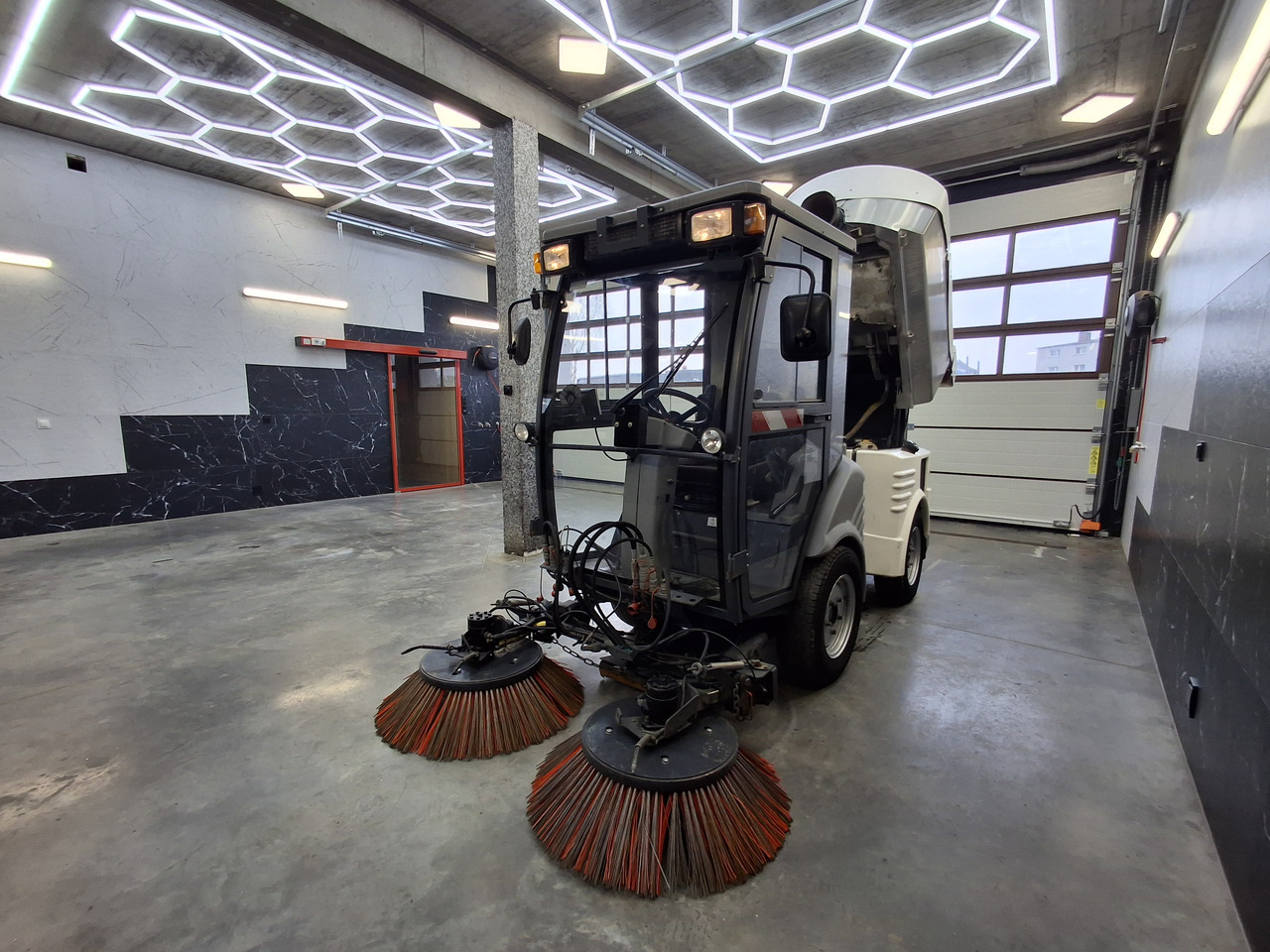 Hako Citymaster 1200 Zamiatarka Kehrmaschine Diesel - Barredora vial: foto 2 Hako Citymaster 1200 Zamiatarka Kehrmaschine Diesel - Barredora vial: foto 2