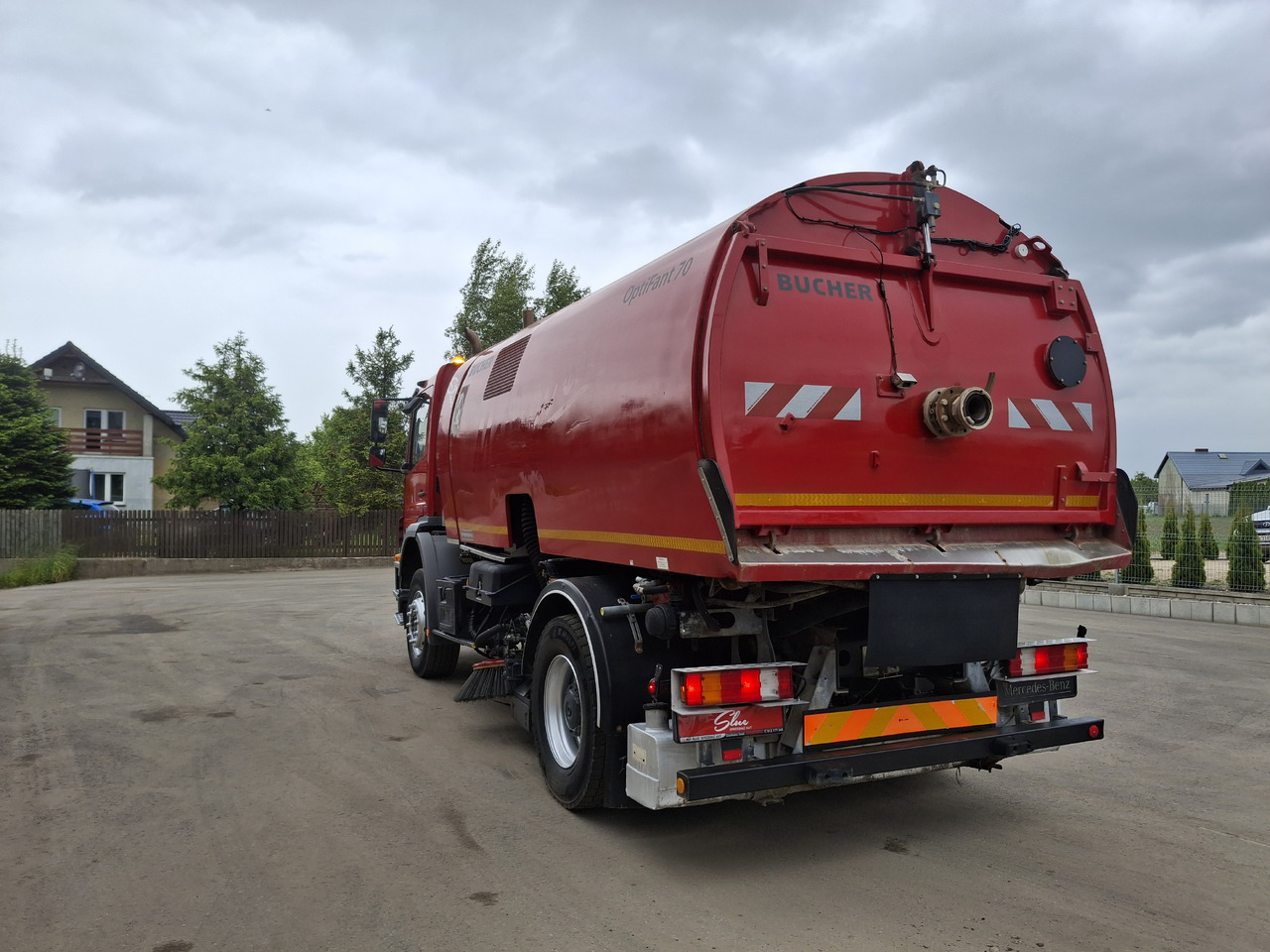 MERCEDES-BENZ Axor 1829 Zamiatarka Kehrmaschine BUCHER 2 Motoren Karcher PM10 Odchwaszczarka Sweeper - Barredora vial: foto 3 MERCEDES-BENZ Axor 1829 Zamiatarka Kehrmaschine BUCHER 2 Motoren Karcher PM10 Odchwaszczarka Sweeper - Barredora vial: foto 3