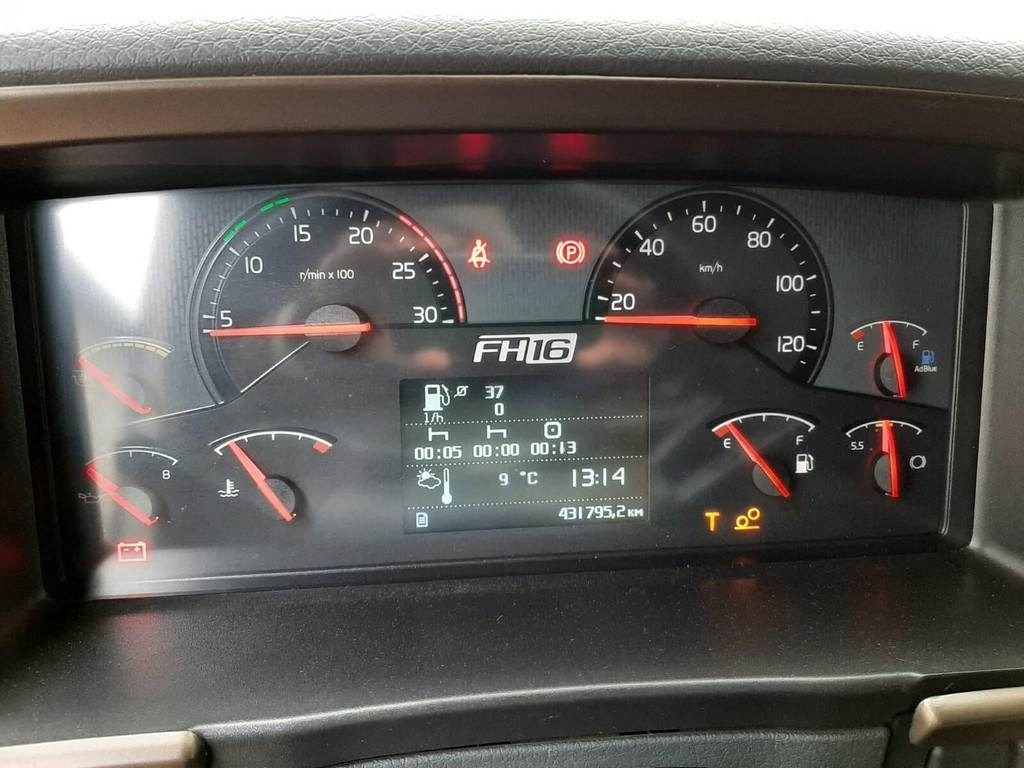 Volvo F16 600 6X4 450kW - Cabeza tractora: foto 4 Volvo F16 600 6X4 450kW - Cabeza tractora: foto 4