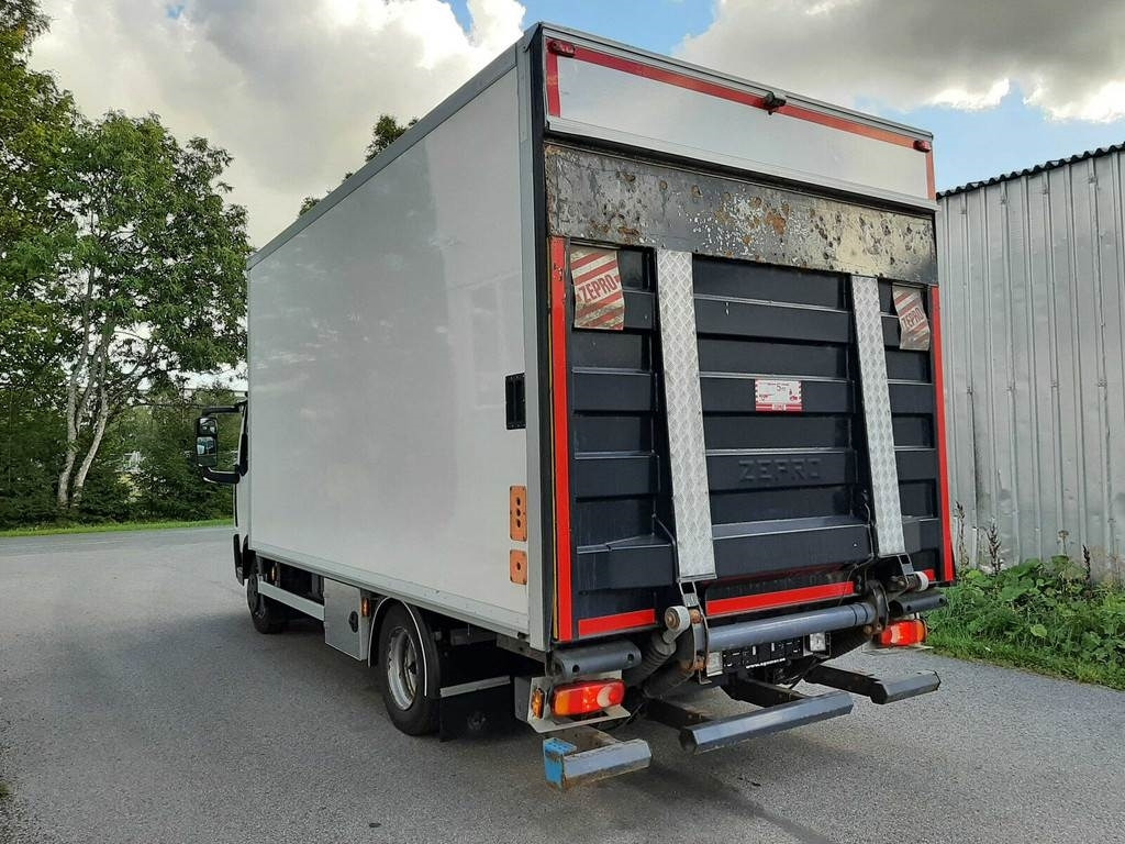Renault D CAB 4X2 EURO6  - Camión caja cerrada: foto 2 Renault D CAB 4X2 EURO6  - Camión caja cerrada: foto 2