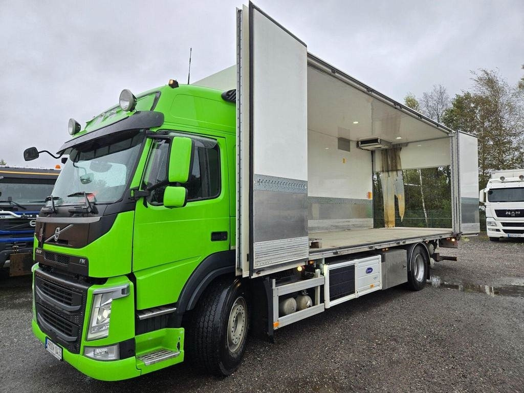 Volvo FM370 4X2 CARRIER 1150 SIDEOPENING - Camión frigorífico: foto 1 Volvo FM370 4X2 CARRIER 1150 SIDEOPENING - Camión frigorífico: foto 1