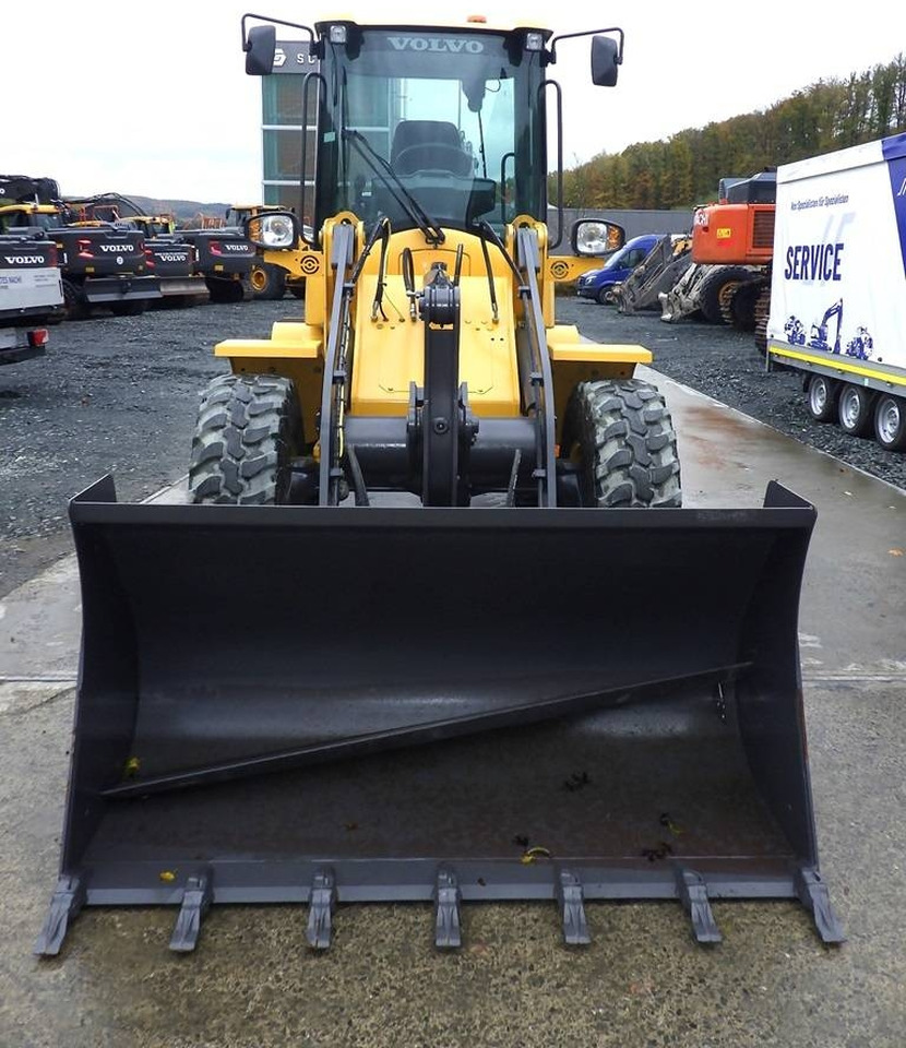 Volvo L 30 G - Cargadora de ruedas: foto 2 Volvo L 30 G - Cargadora de ruedas: foto 2