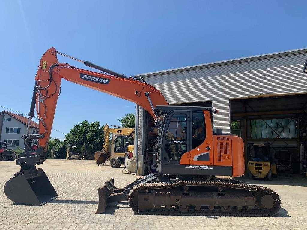 Doosan DX 235 LCR-5 - Excavadora de cadenas: foto 2 Doosan DX 235 LCR-5 - Excavadora de cadenas: foto 2